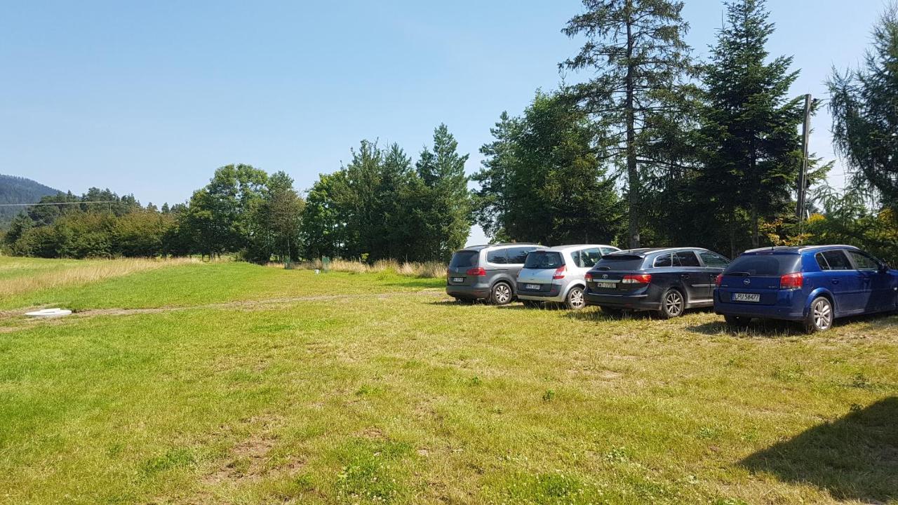 Parking Pod Luboniem Wielkim Zaryte Buitenkant foto
